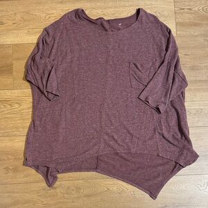 American Eagle Outfitters Maroon Quarter Sleeve Tee